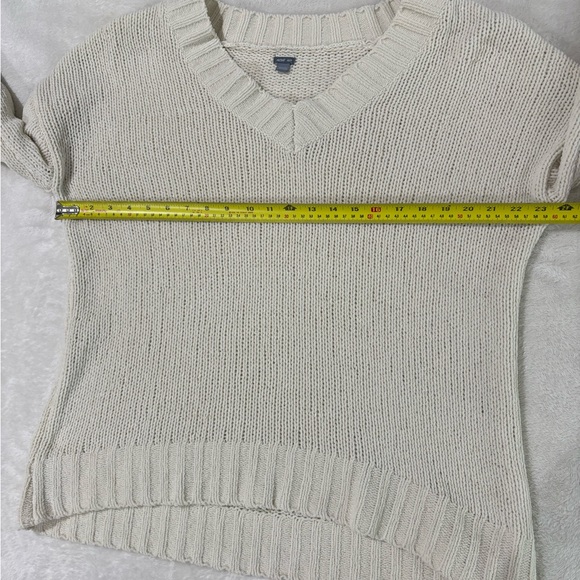 Aerie Cream Oversized V-Neck Sweater - Picture 5 of 6